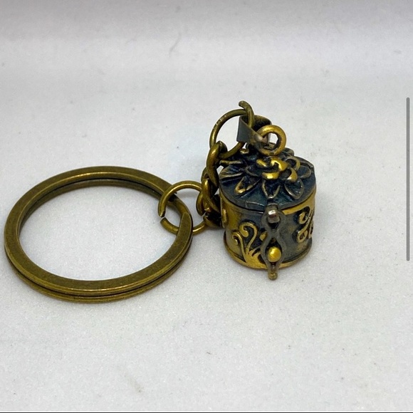 Unlock Your Desires: Manifestation Wish Box Brass Keychains Set of 5 Assorted - Picture 4 of 11